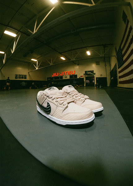 Albino & Preto Dunk Raffle Details