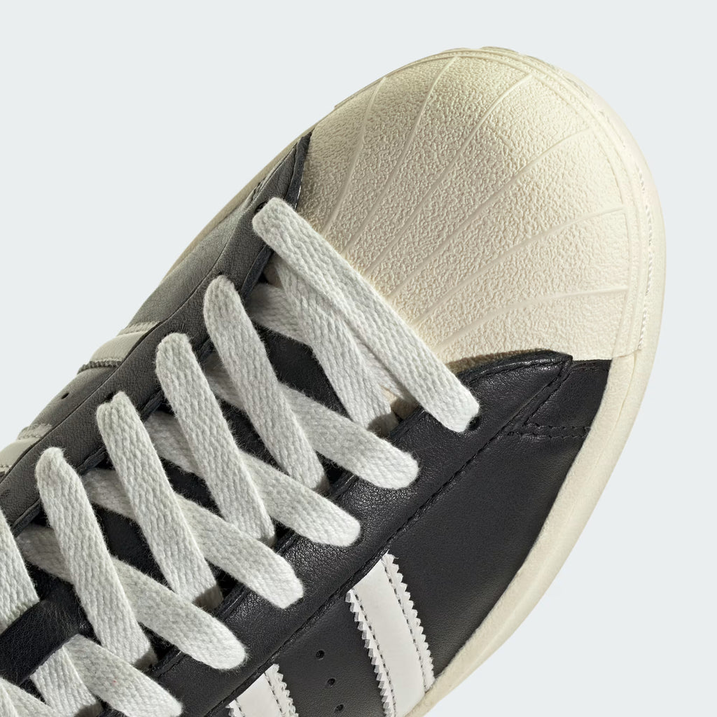 Superstar 80's ADV Shoe