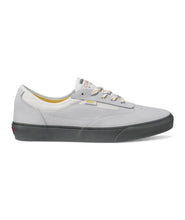 Load image into Gallery viewer, Curren Caples Skate Shoe