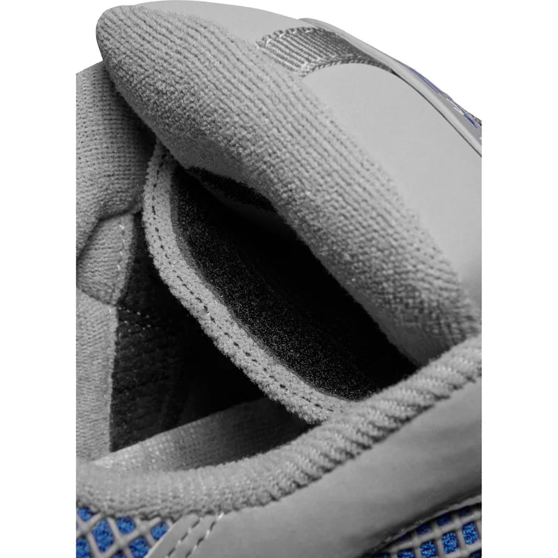 éS Muska Shoe